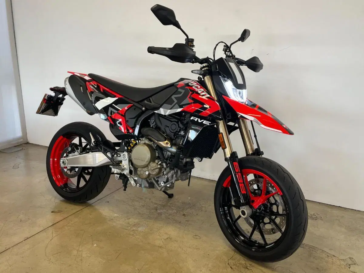 Ducati Hypermotard 698 Mono RVE (2024 - 26) (2)