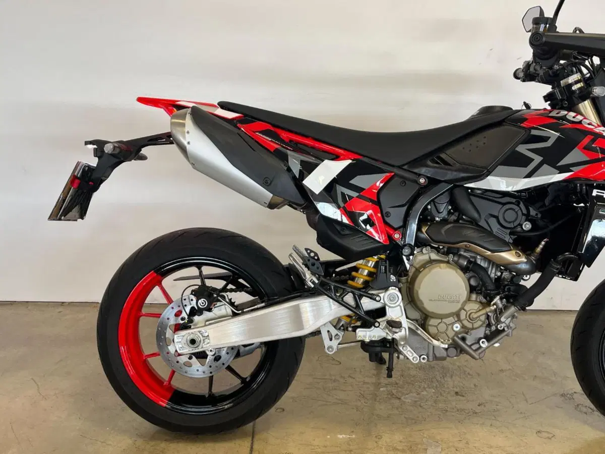 Ducati Hypermotard 698 Mono RVE (2024 - 26) (6)