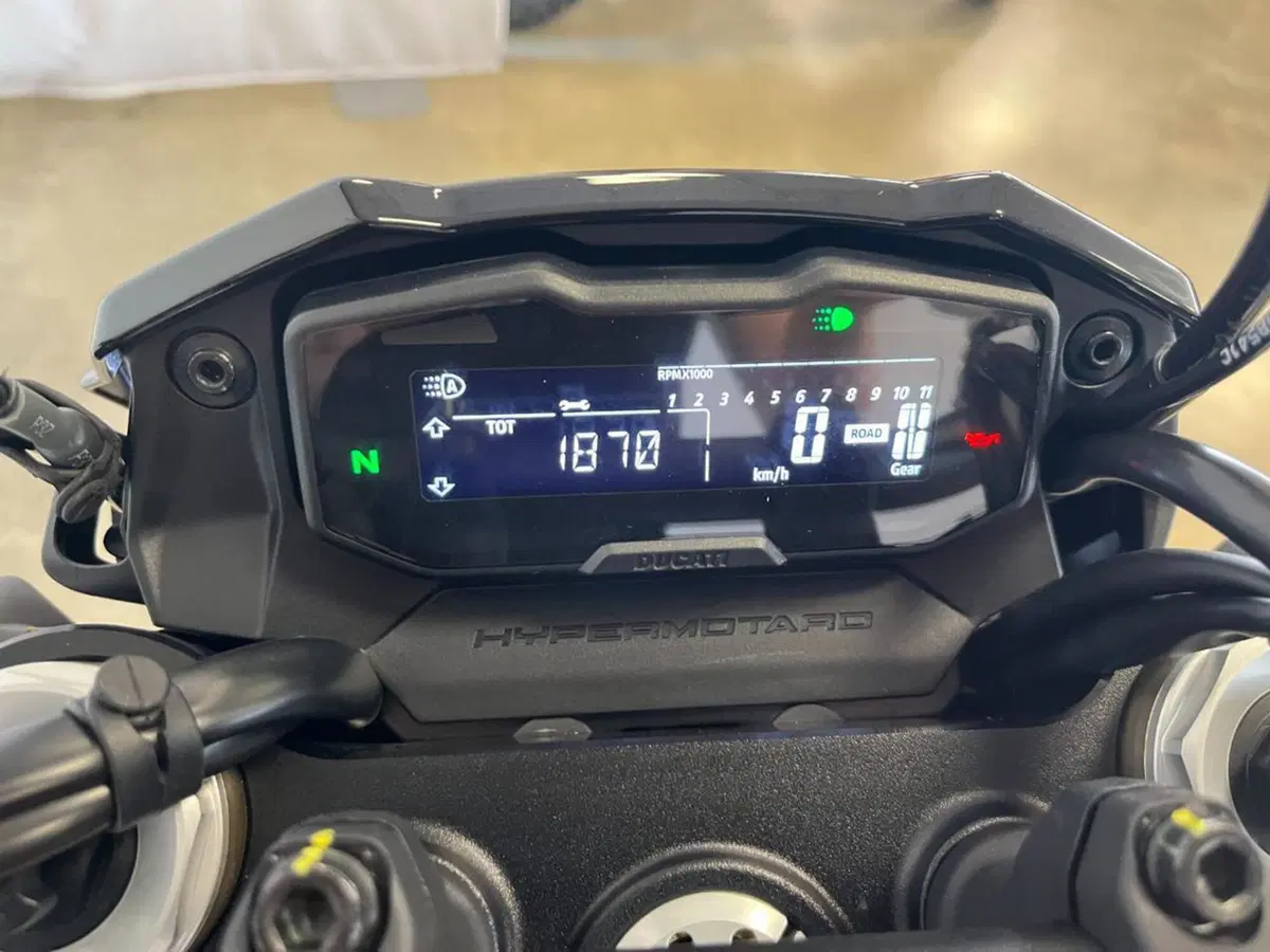 Ducati Hypermotard 698 Mono RVE (2024 - 26) (13)