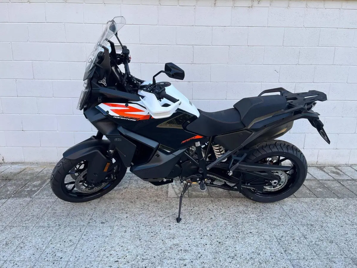 KTM 1390 Super Adventure S EVO (2026) (2)