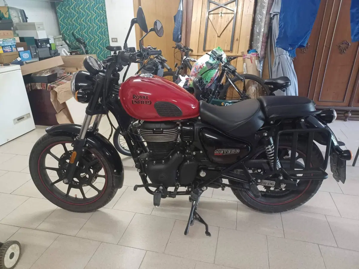 Royal Enfield Meteor 350 (2021 - 26)