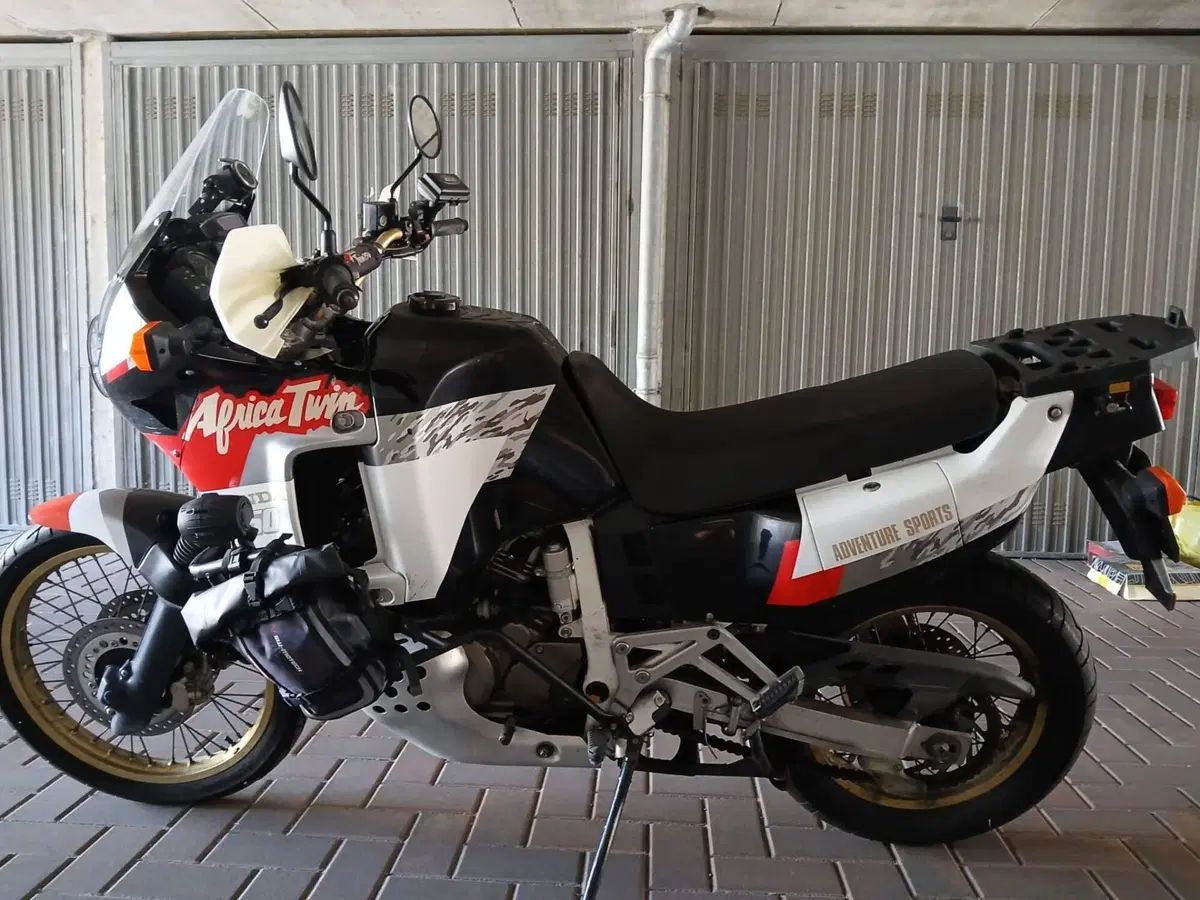 Honda Africa Twin XRV 750 (1992) (2)