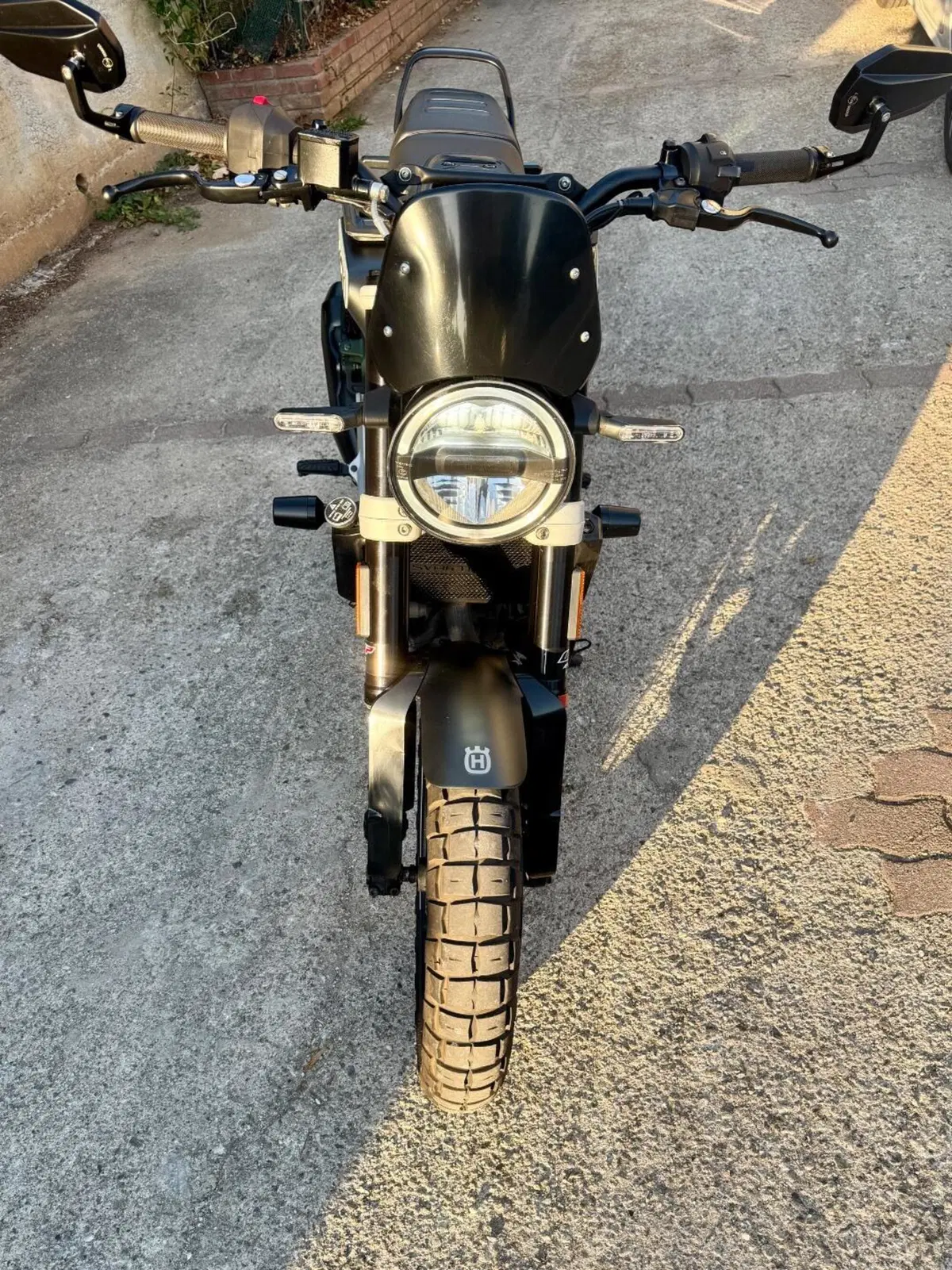 Husqvarna Svartpilen 401 (2020) (11)