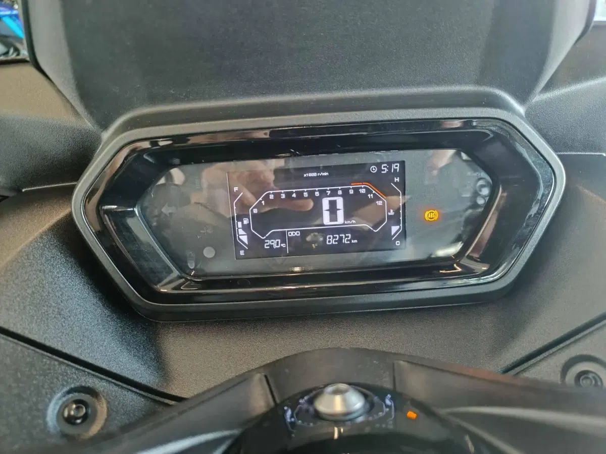 Yamaha X-Max 300 (2021 - 24) (3)