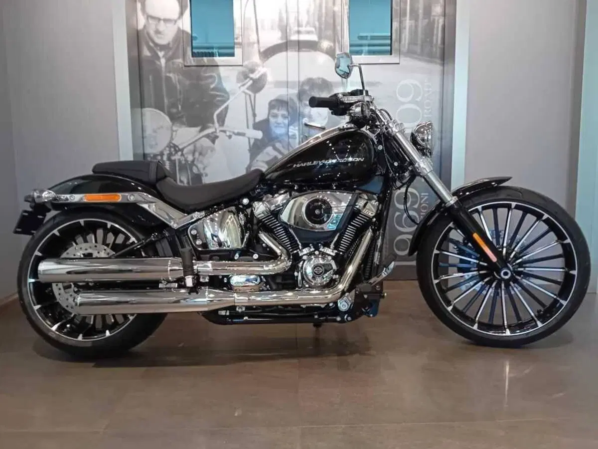 Harley-Davidson Breakout 117 (2025 - 26)