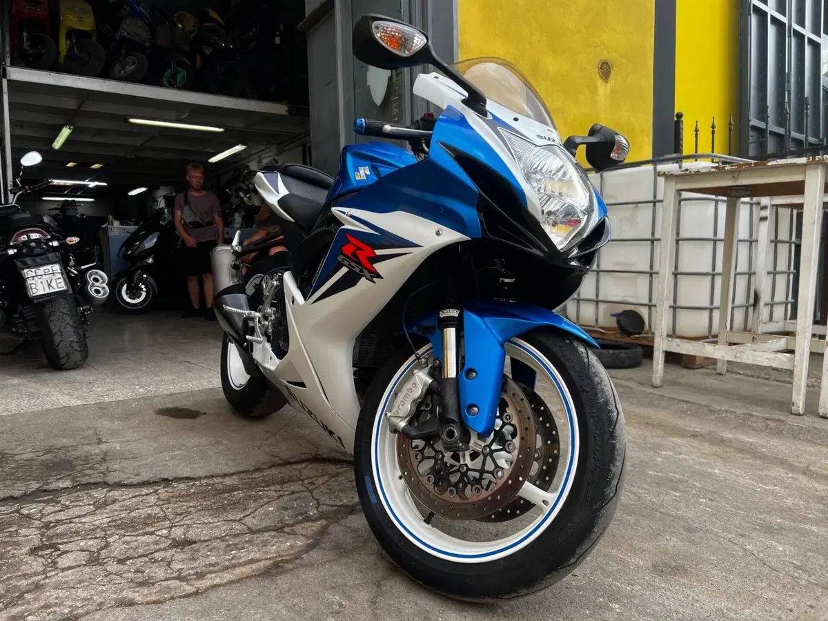 Suzuki GSX R 600 (2011 - 16) (3)