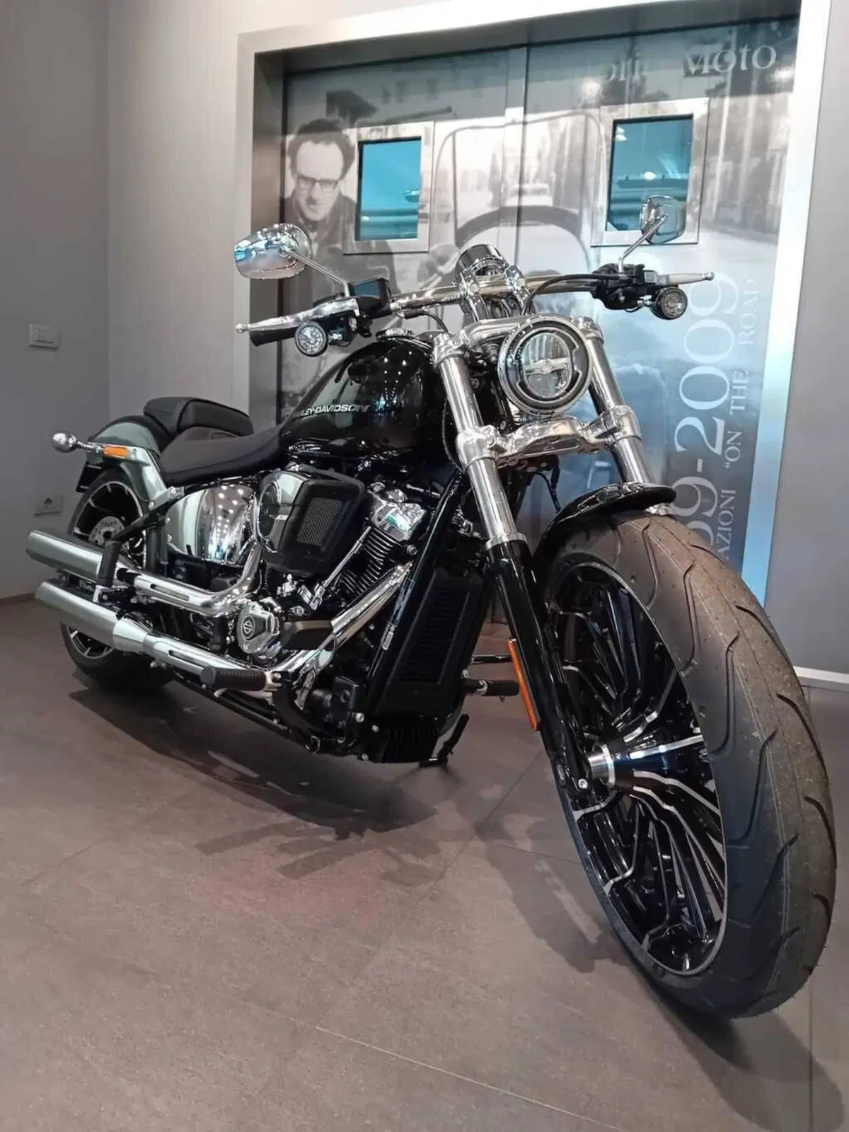 Harley-Davidson Breakout 117 (2025 - 26) (3)
