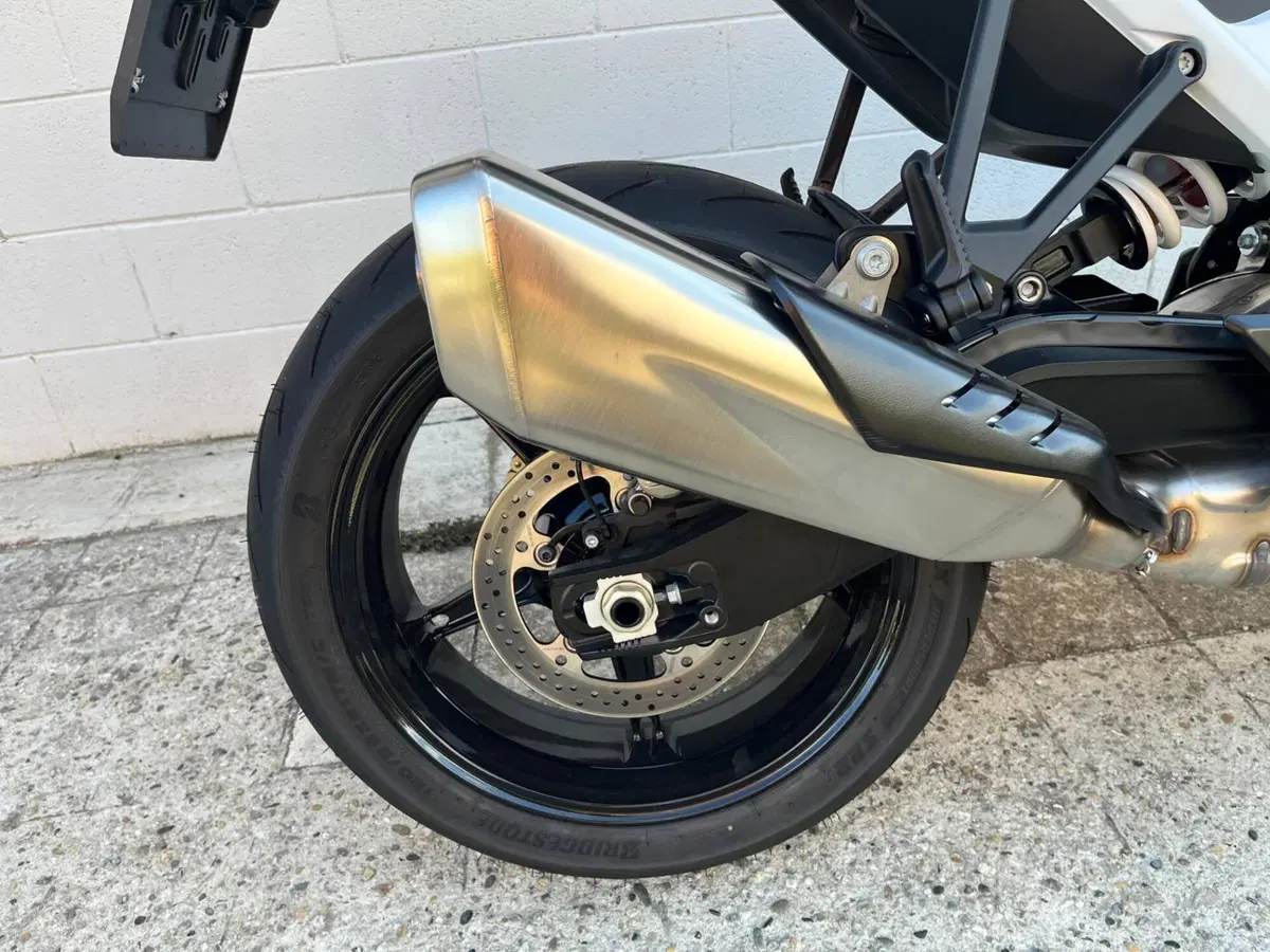 KTM 990 Duke (2024 - 26) (10)