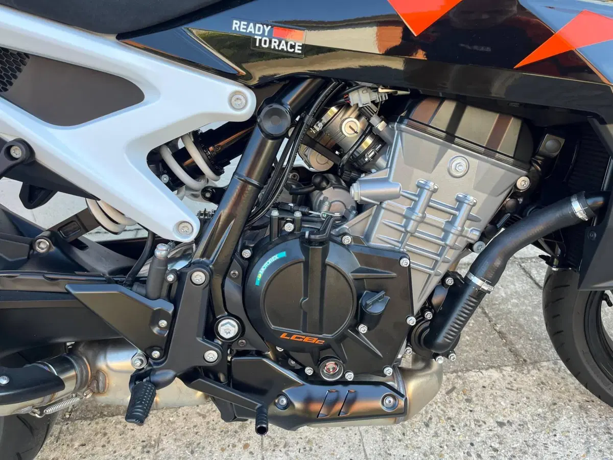 KTM 990 Duke (2024 - 26) (5)
