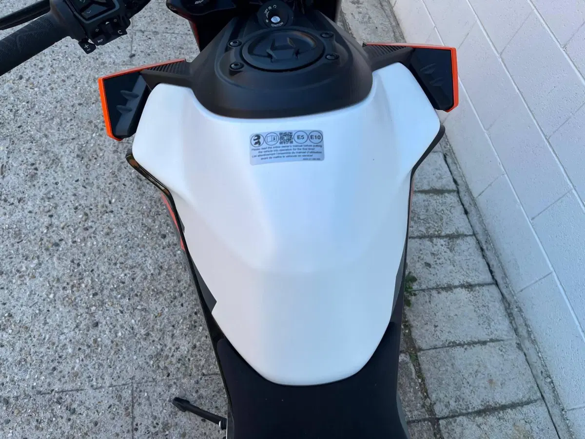 KTM 990 Duke (2024 - 26) (7)