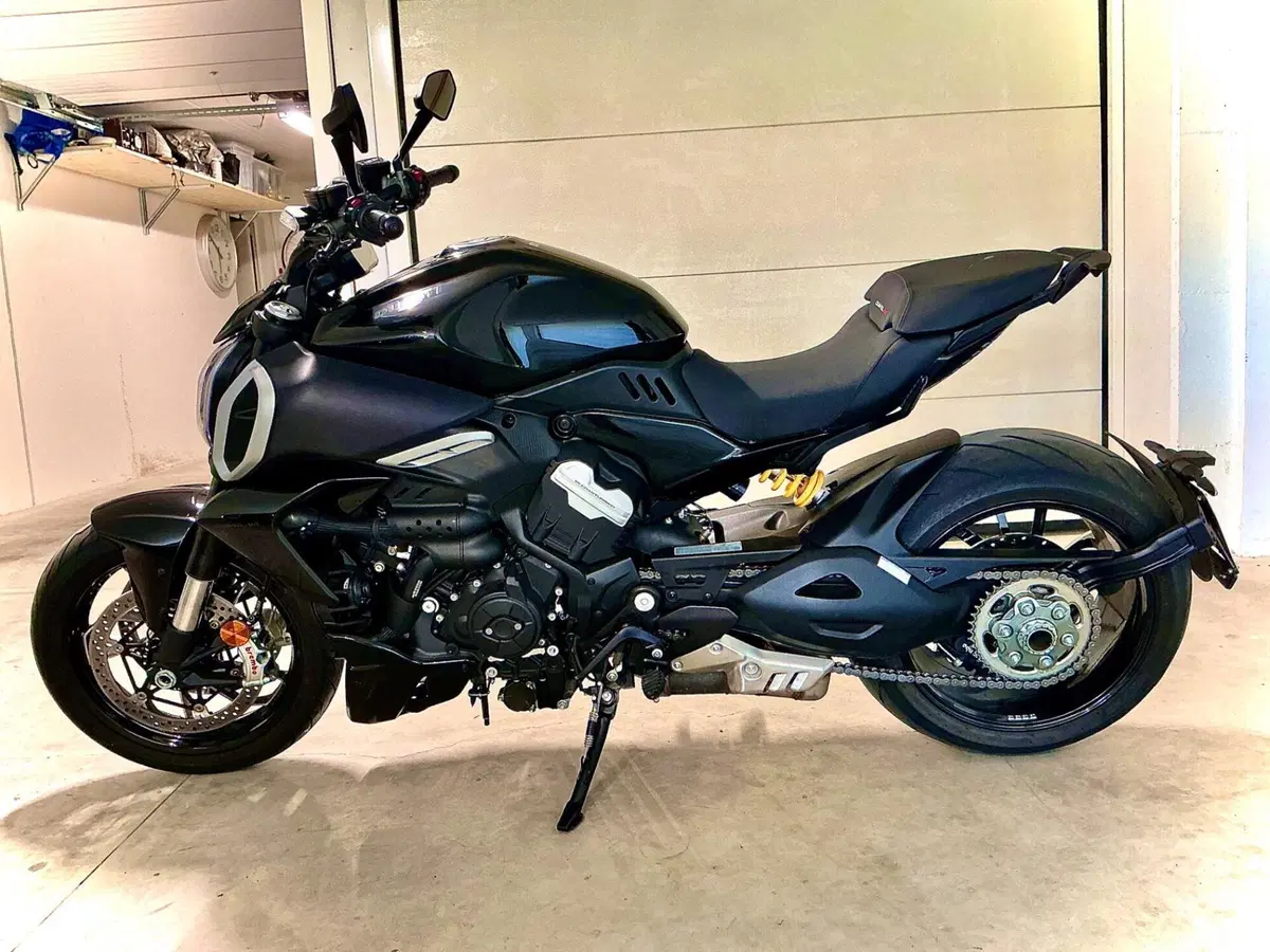 Ducati Diavel V4 (2023 - 26)