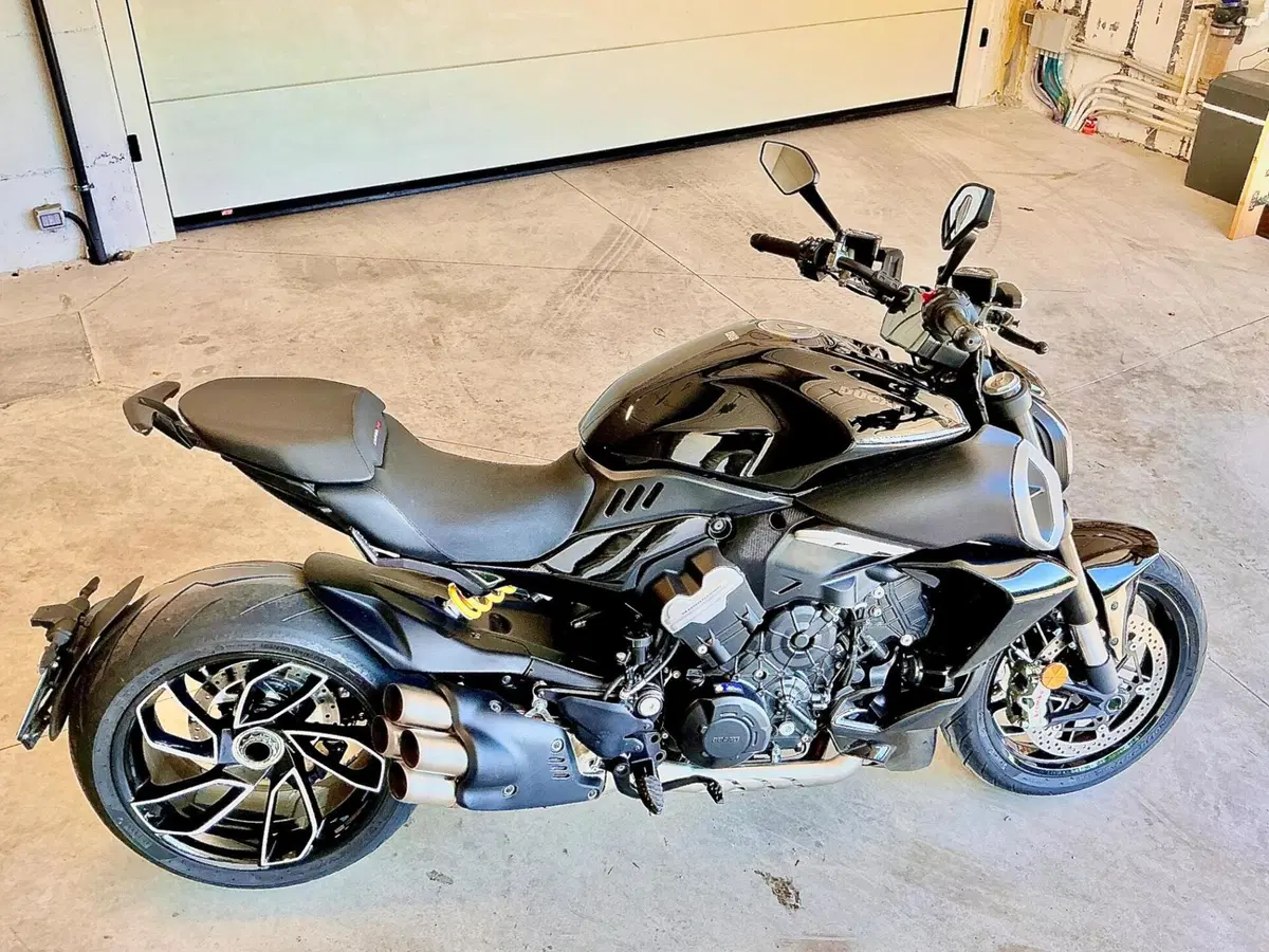 Ducati Diavel V4 (2023 - 26) (3)