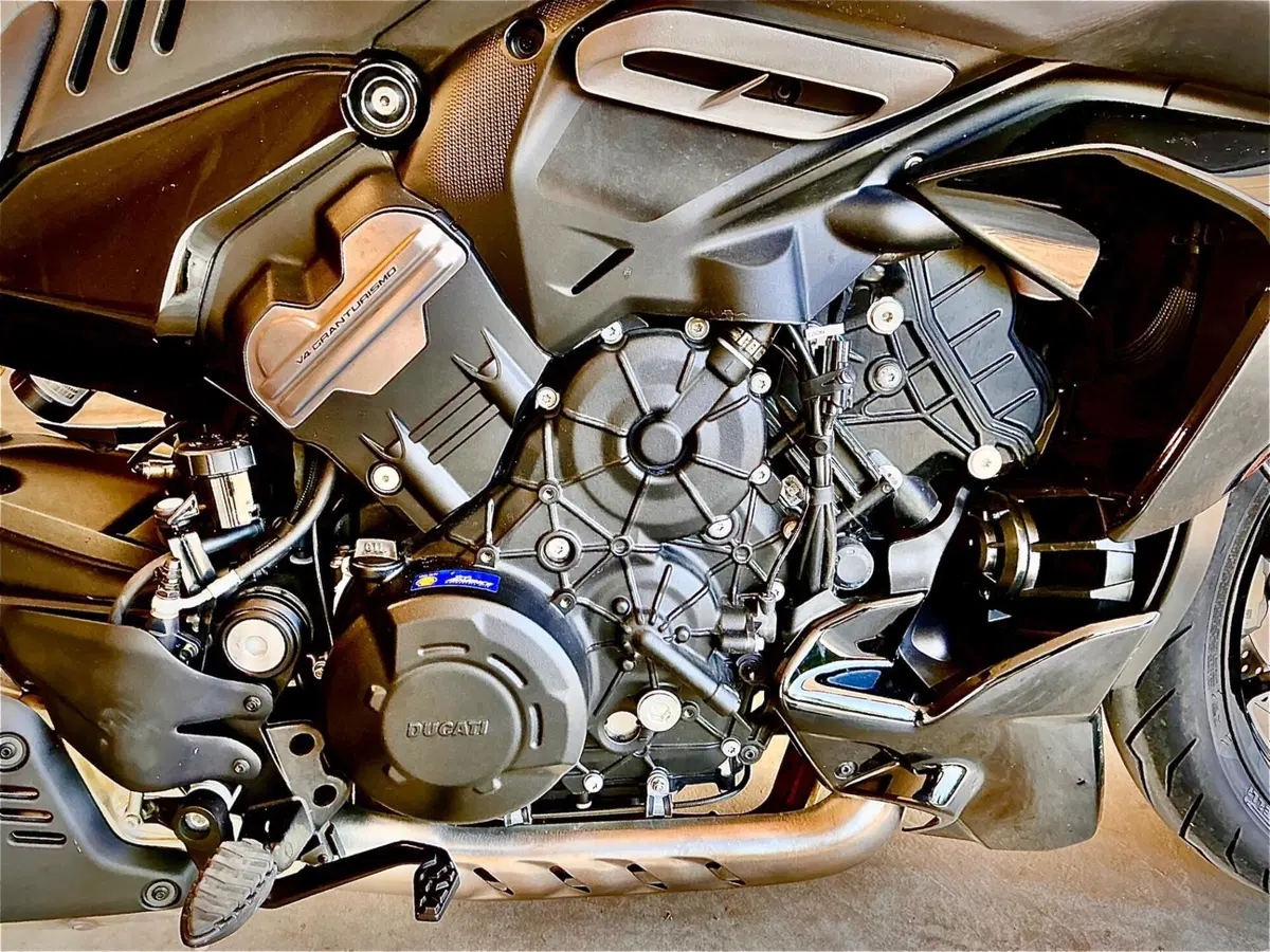 Ducati Diavel V4 (2023 - 26) (7)