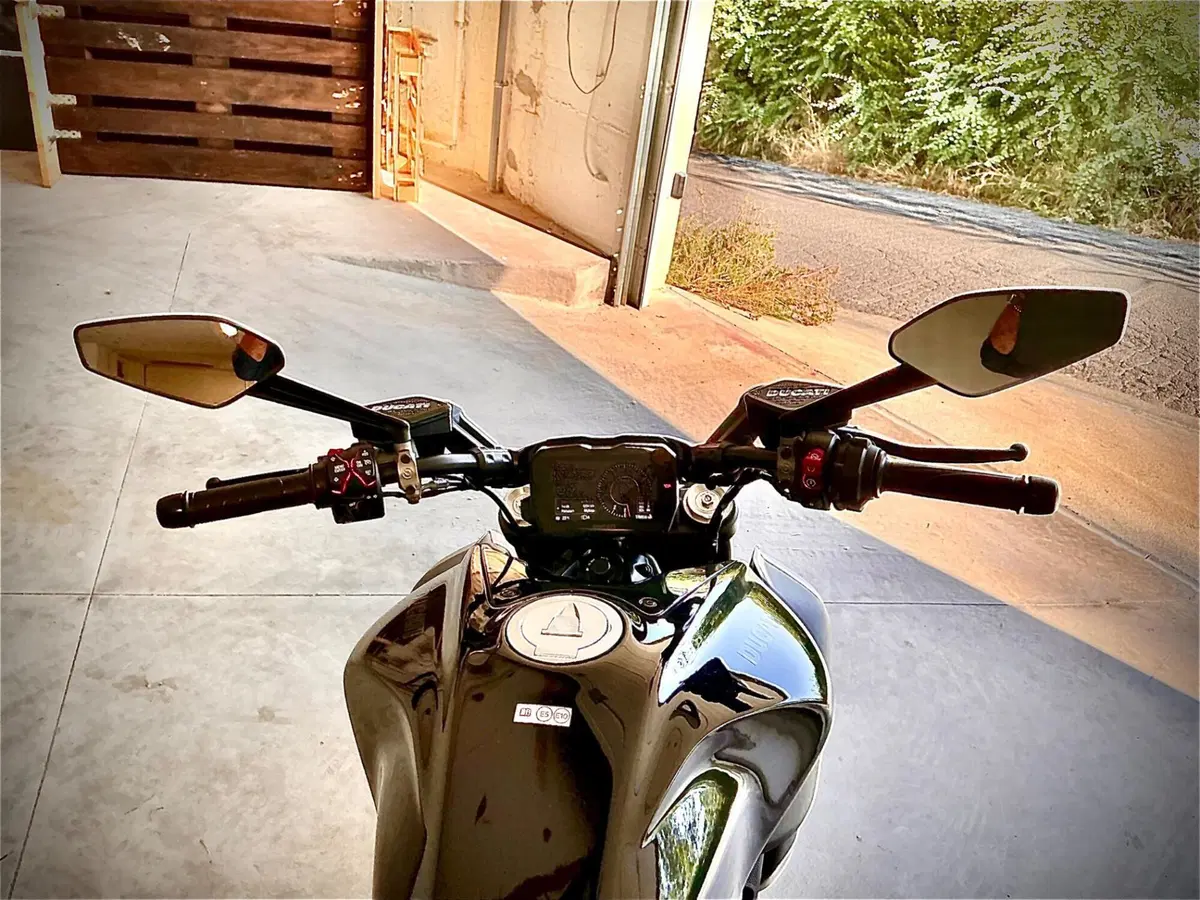 Ducati Diavel V4 (2023 - 26) (11)
