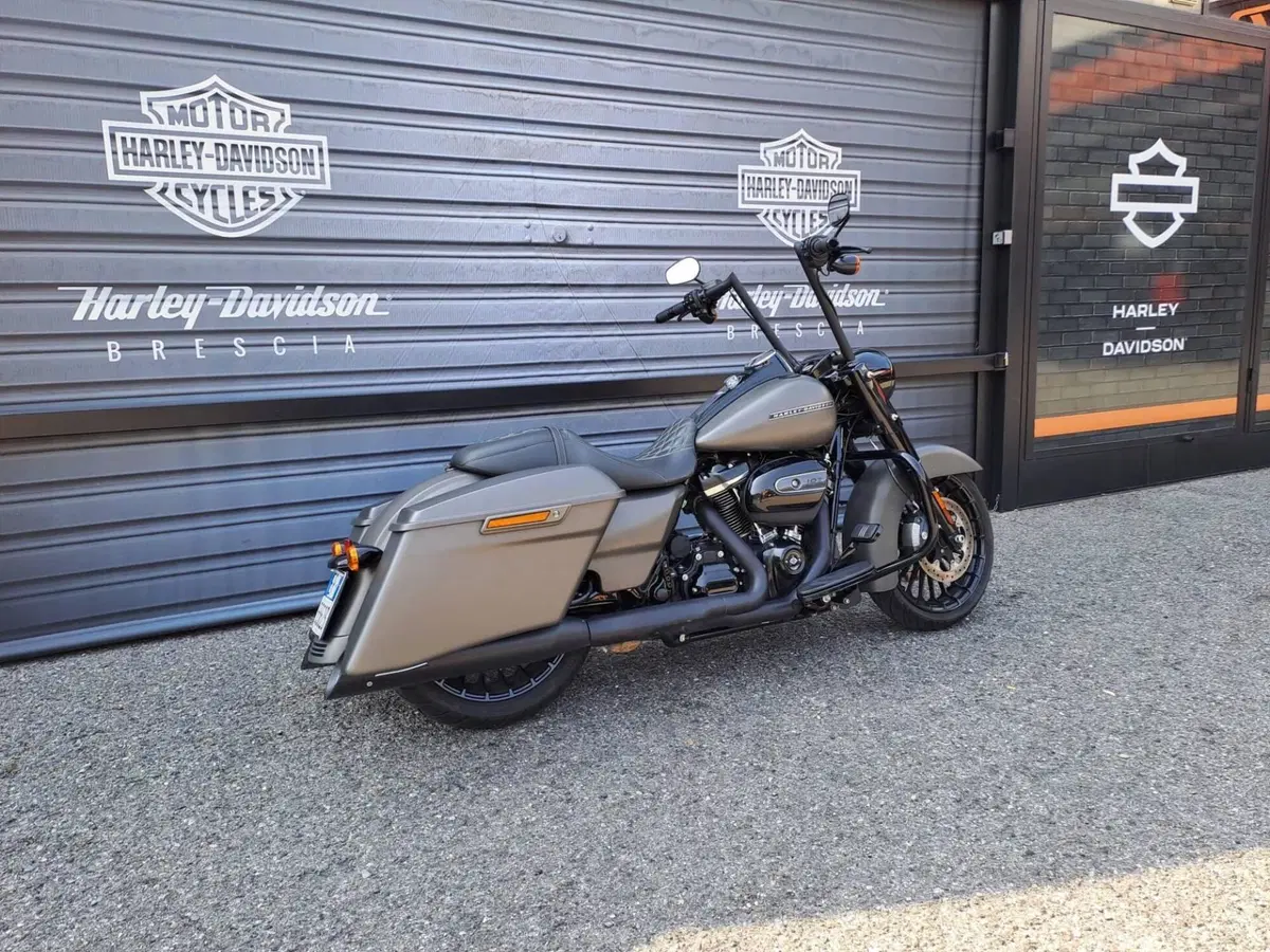 Harley-Davidson 107 Road King Special (2017 - 18) - FLHRXS (3)