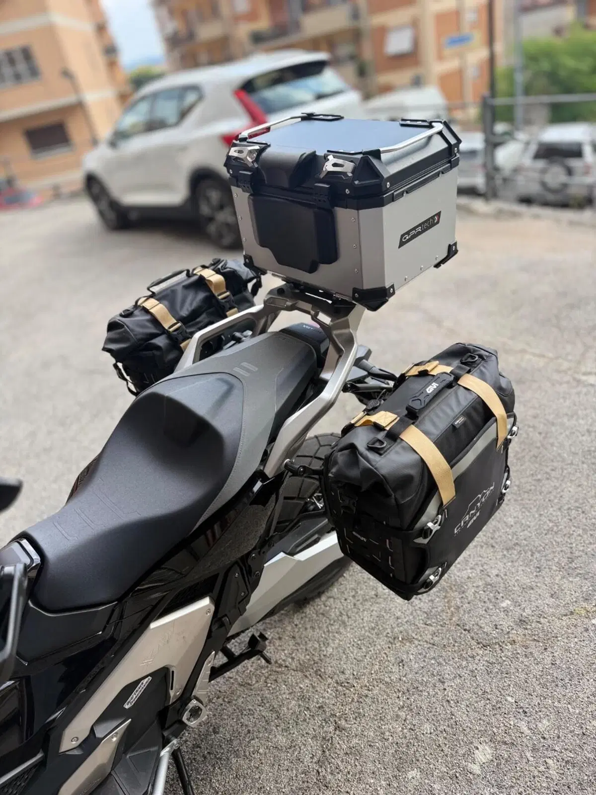 Honda X-ADV 750 Adventure (2025 - 26) (9)