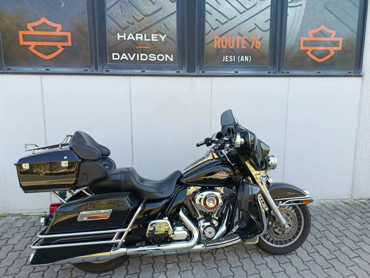 Harley-Davidson 1690 Electra Glide Classic (2010 - 12) - FLHTC
