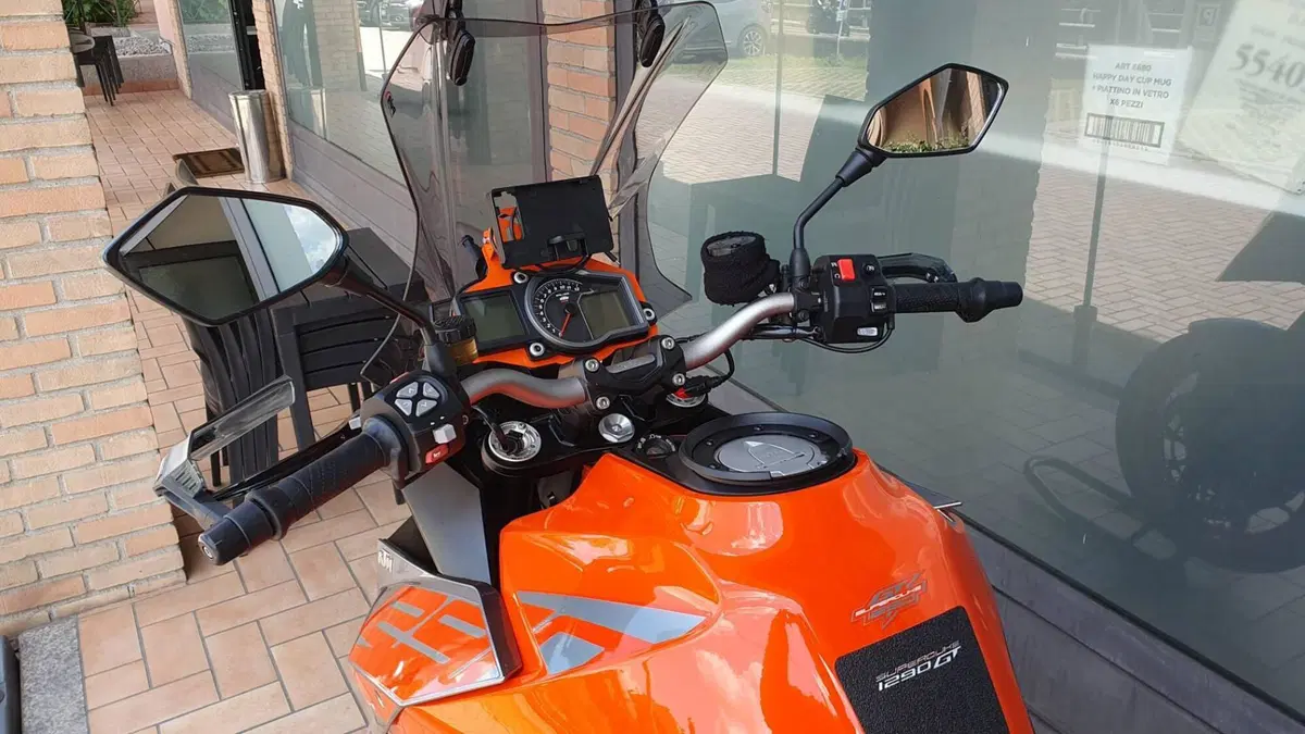 KTM 1290 Super Duke GT ABS (2016 - 18) (3)