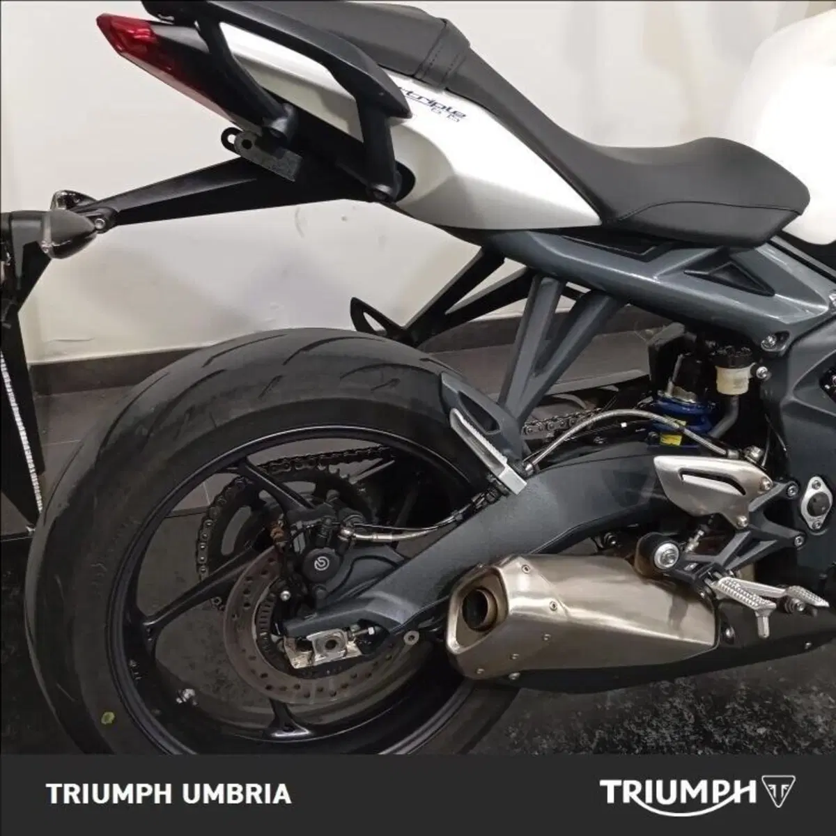 Triumph Street Triple ABS (2013 - 17) (11)