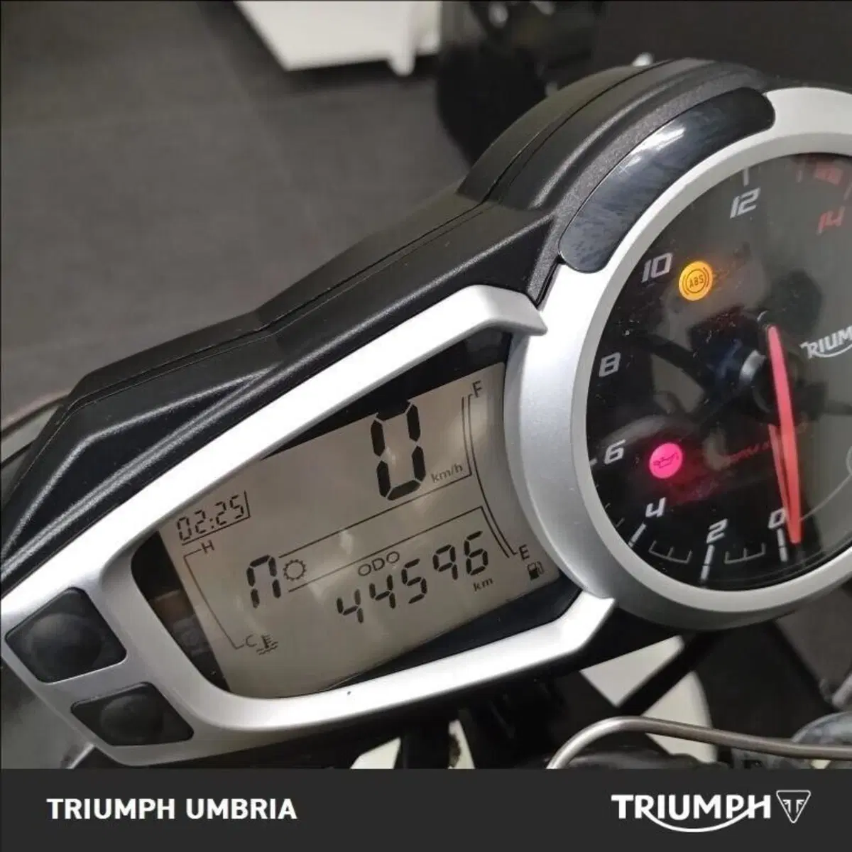 Triumph Street Triple ABS (2013 - 17) (3)