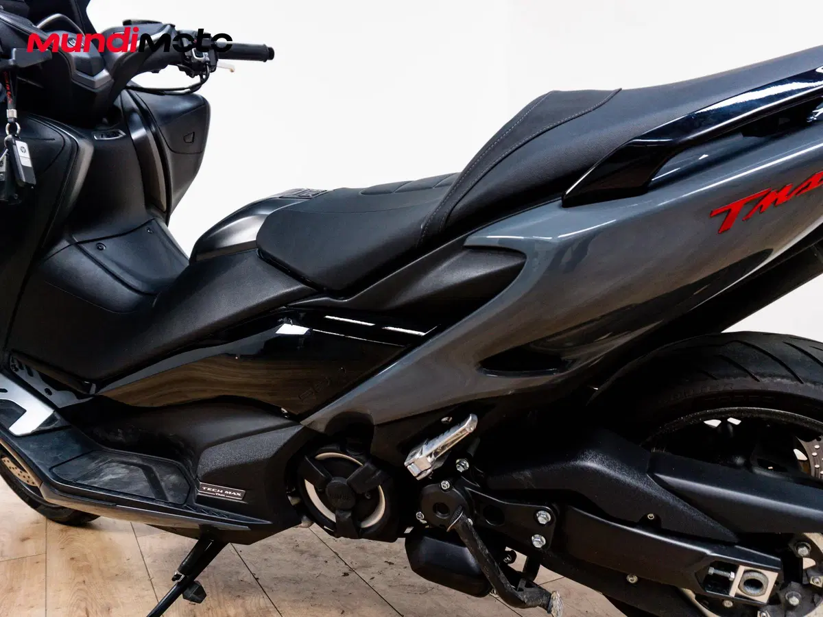 Yamaha T-Max 560 Tech Max (2020) (10)