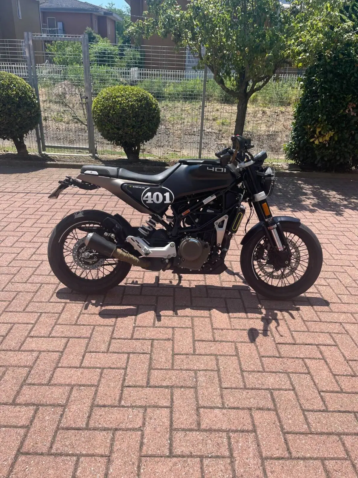 Husqvarna Svartpilen 401 (2021 - 23) (3)