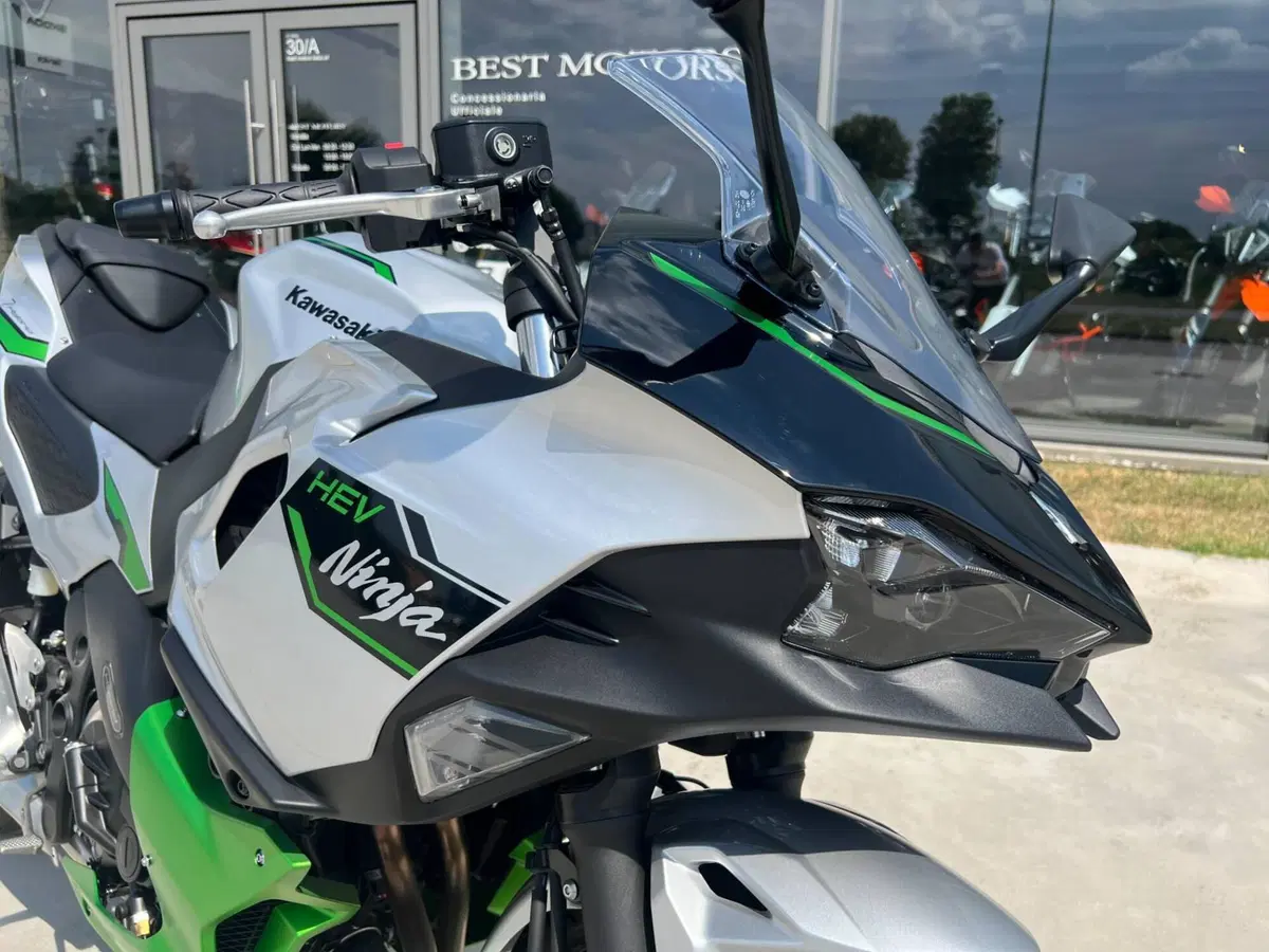 Kawasaki Z7 Hybrid (2024 - 26) (3)
