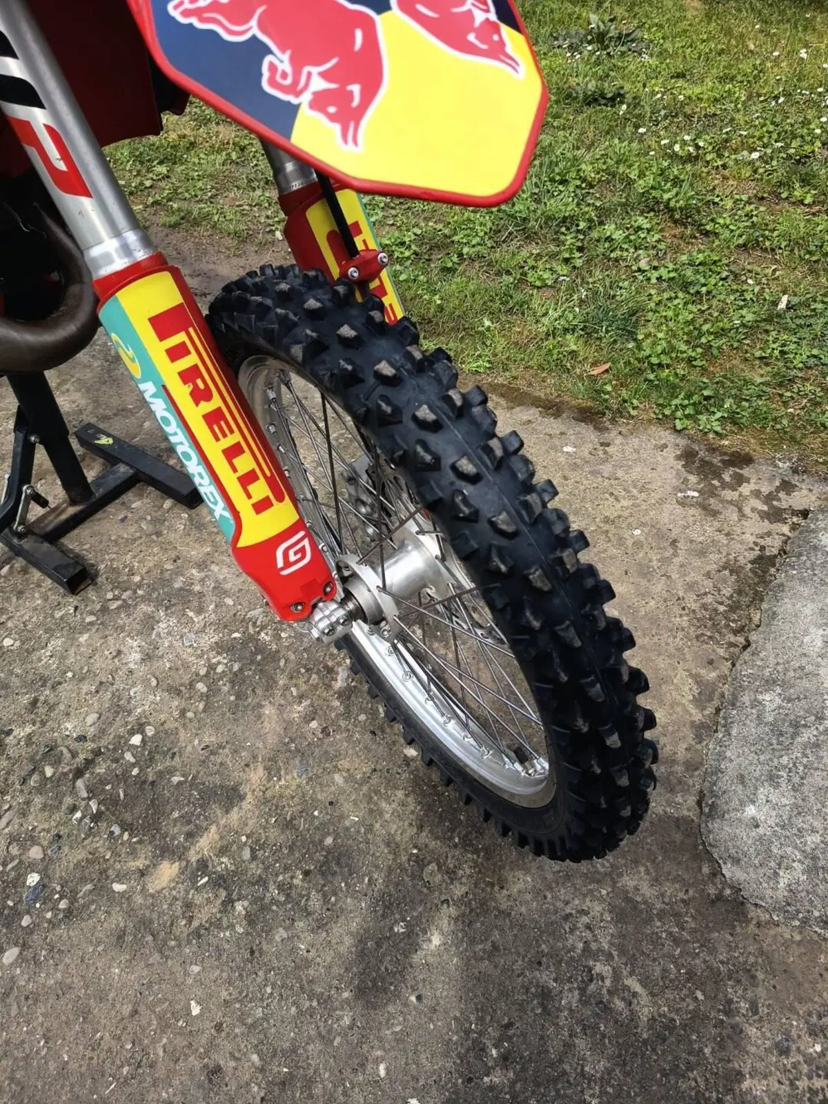 GASGAS MC 125 (2025) (5)