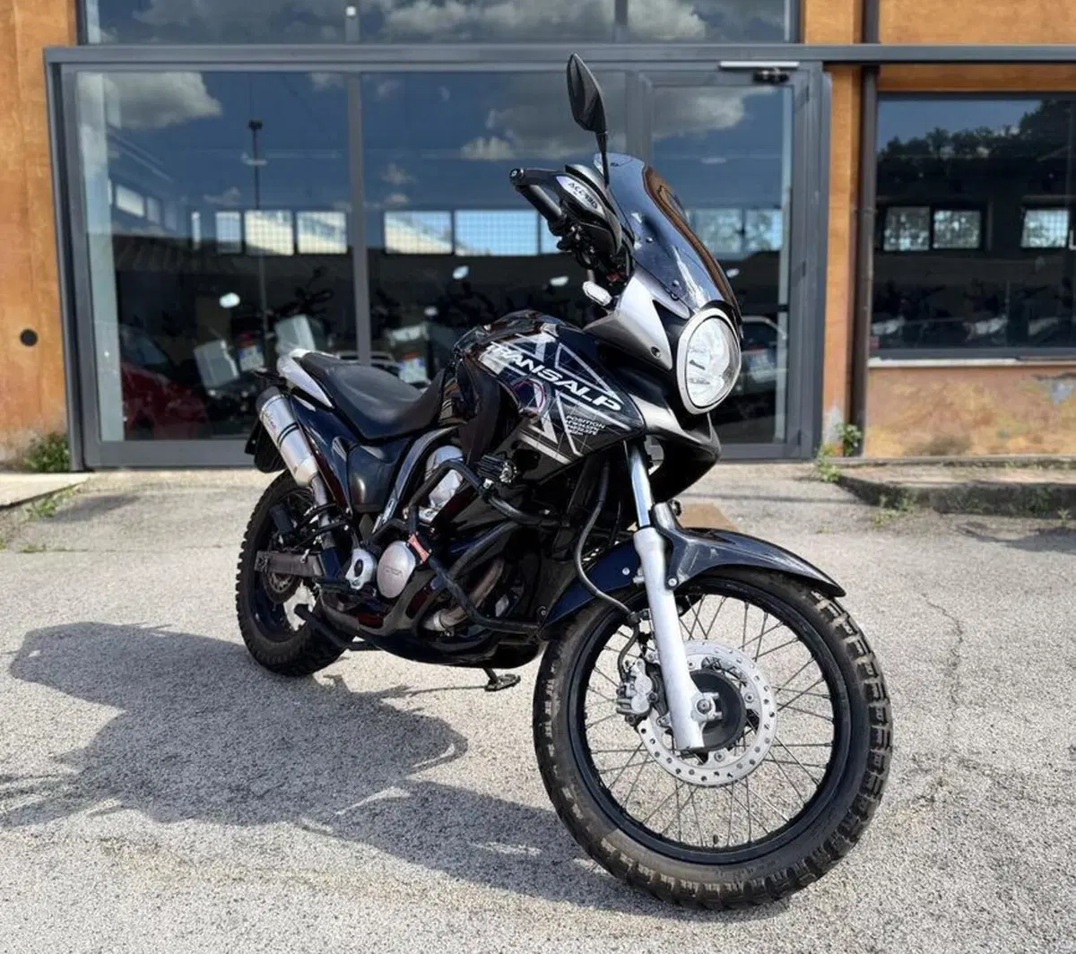 Honda Transalp XL 700 V (2007 - 2013) (2)