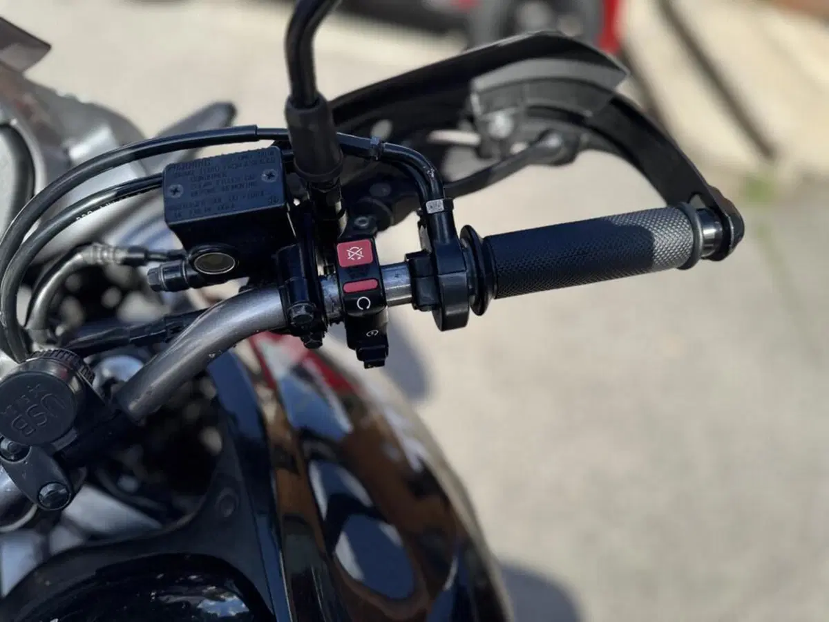 Honda Transalp XL 700 V (2007 - 2013) (7)