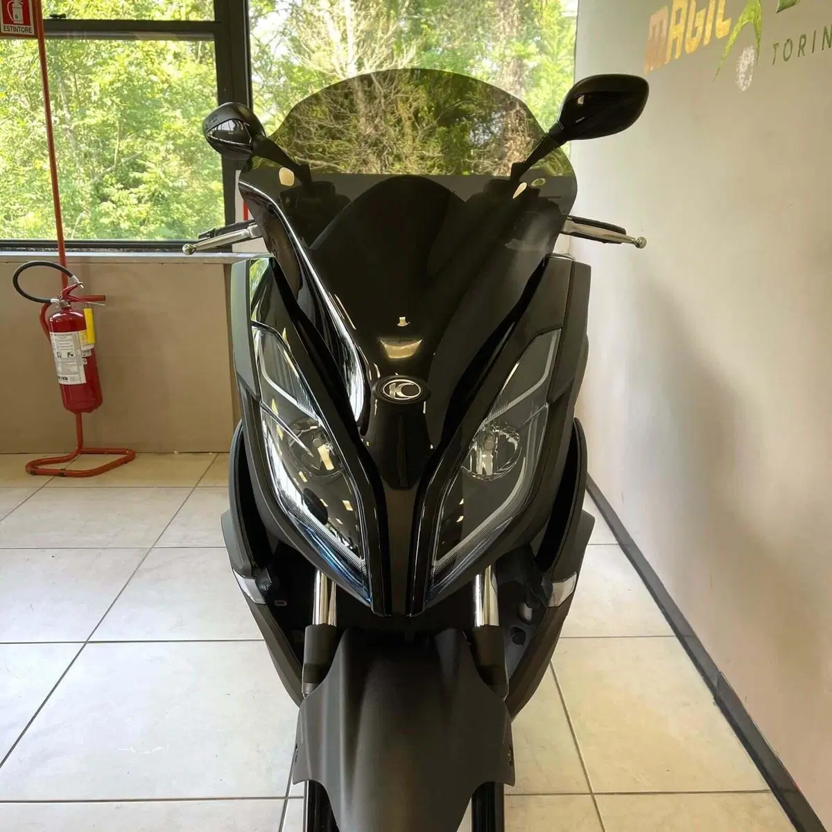 Kymco K-Xct 300i ABS (2012 - 17) (4)