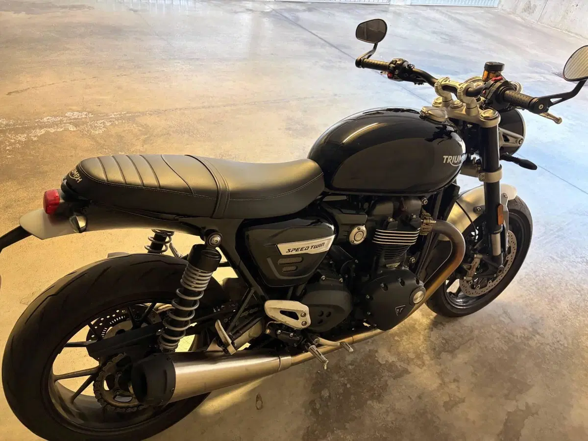 Triumph Speed Twin 1200 (2021 - 24)