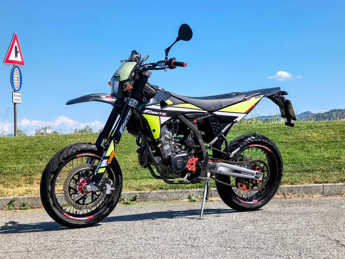 Fantic Motor XMF 125 Motard Performance 4T (2023 - 24)