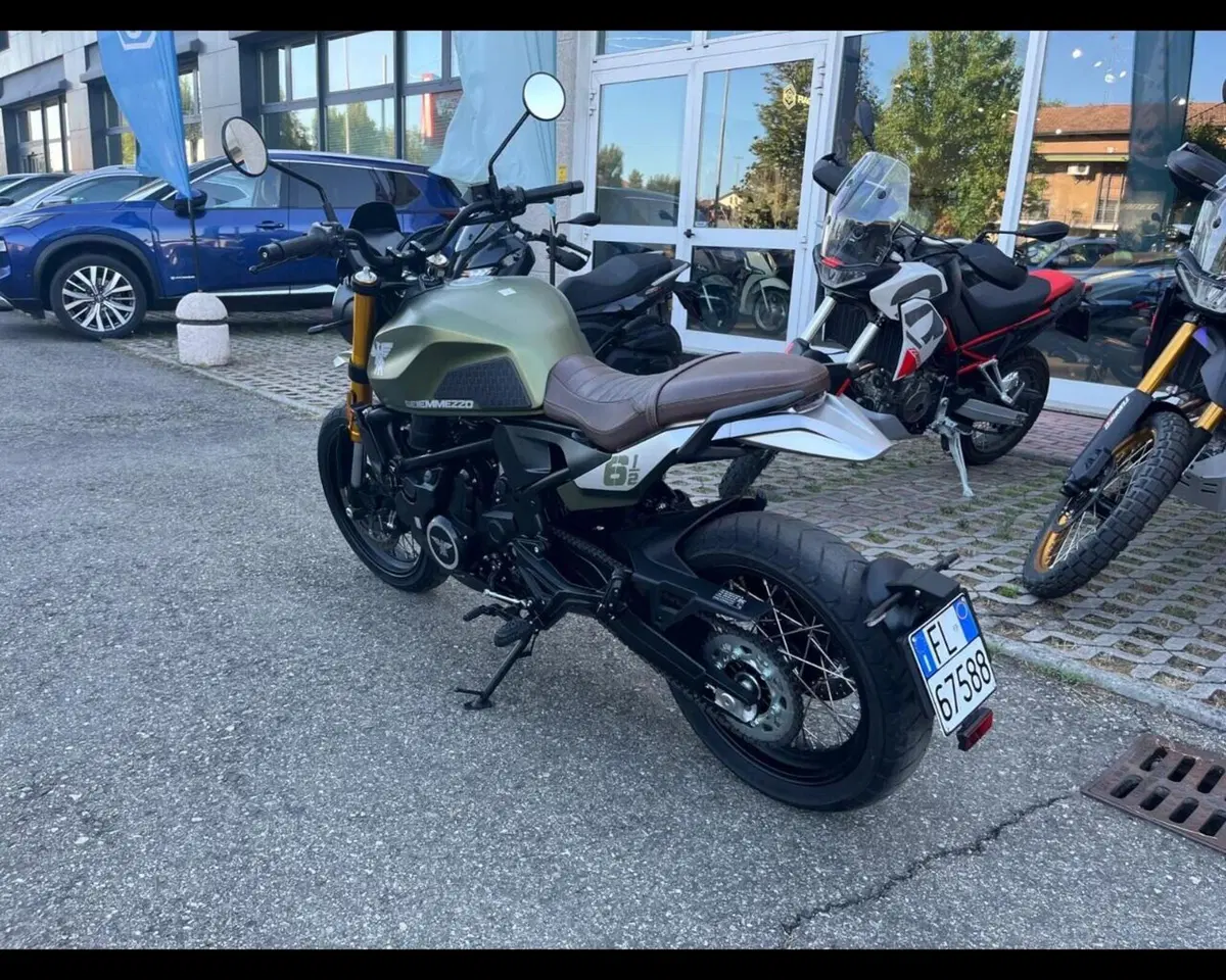Moto Morini SEIEMMEZZO SCR (2022 - 26) (7)