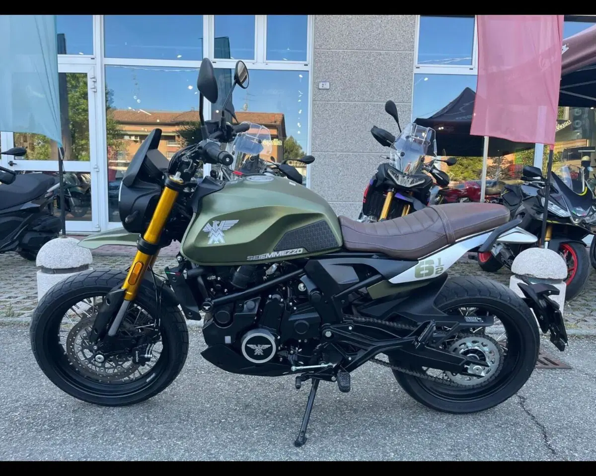 Moto Morini SEIEMMEZZO SCR (2022 - 26) (8)
