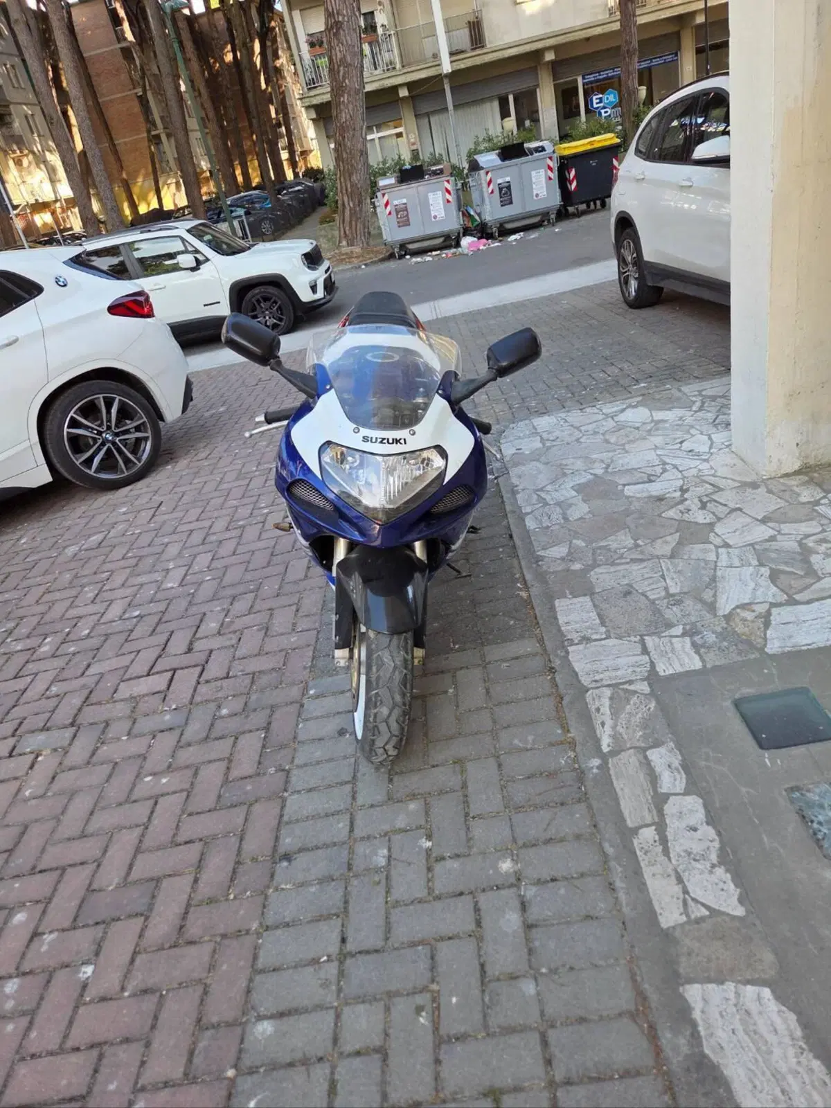 Suzuki GSX R 750 (1999 - 03) (3)