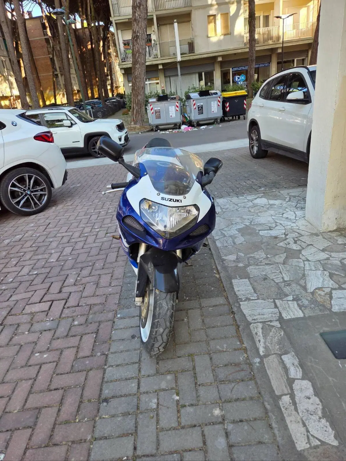 Suzuki GSX R 750 (1999 - 03) (4)