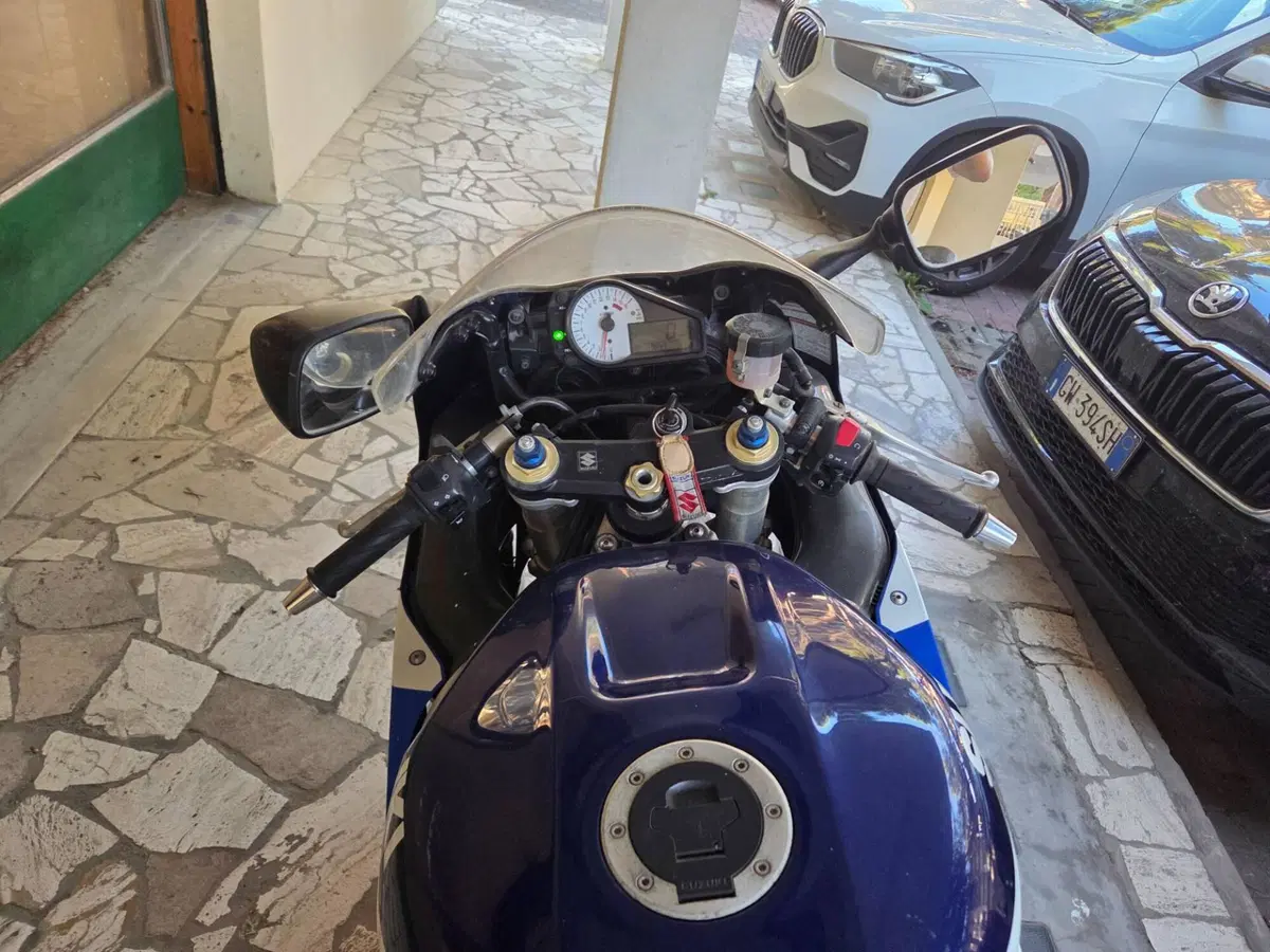 Suzuki GSX R 750 (1999 - 03) (16)