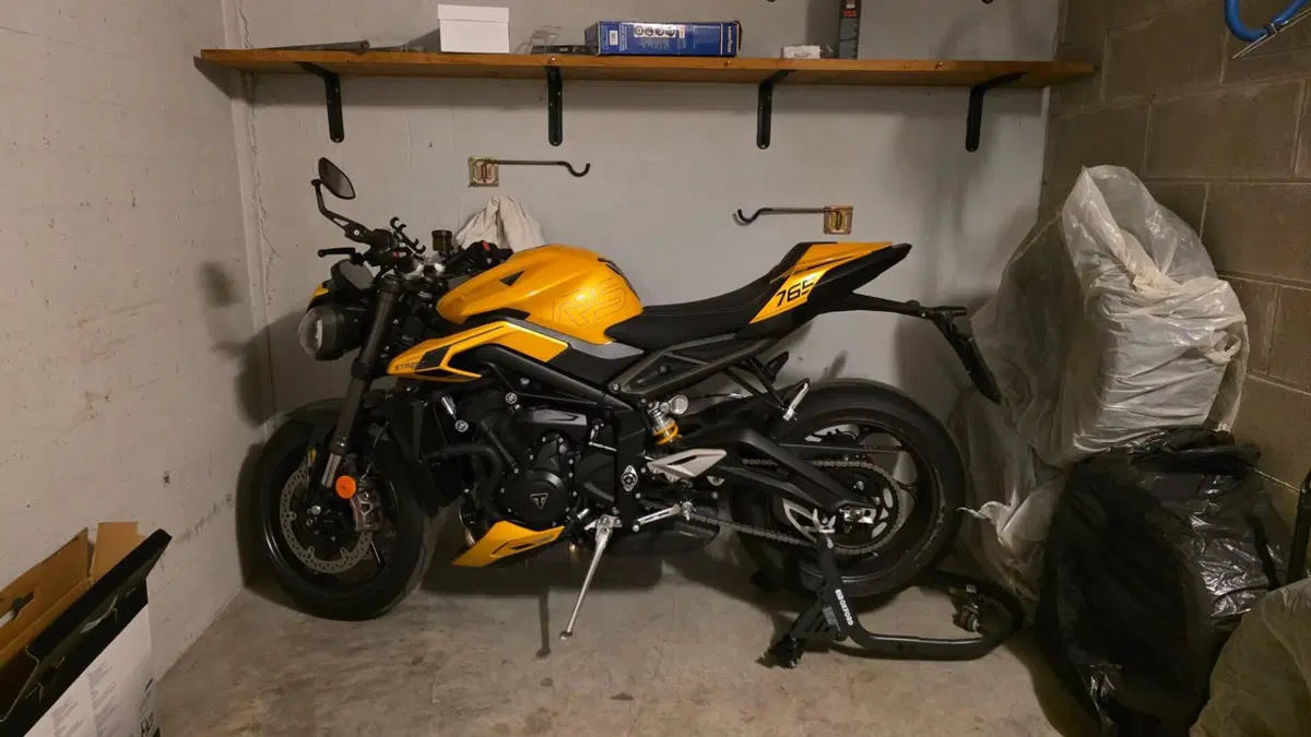 Triumph Street Triple 765 RS (2023 - 26) (3)
