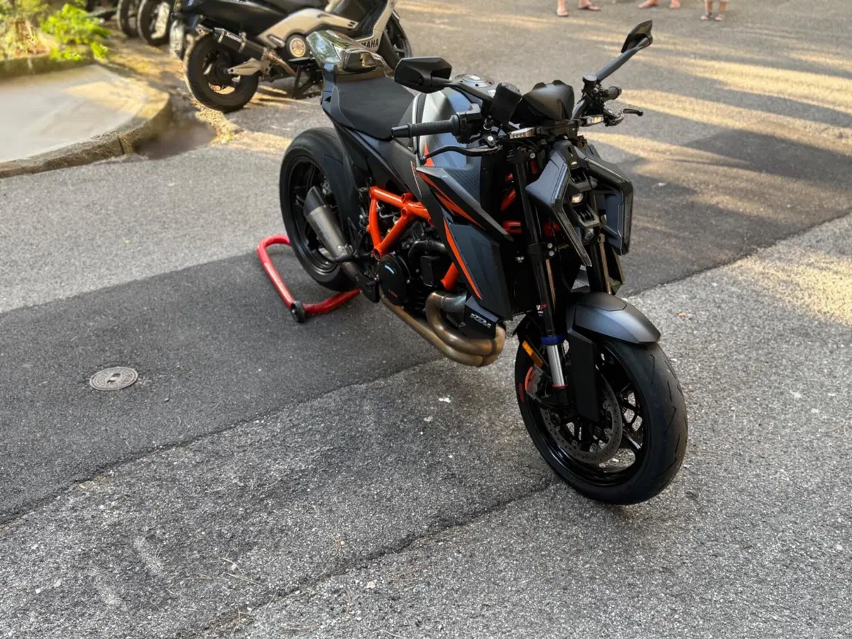 KTM 1390 Super Duke R EVO (2024 - 26) (3)