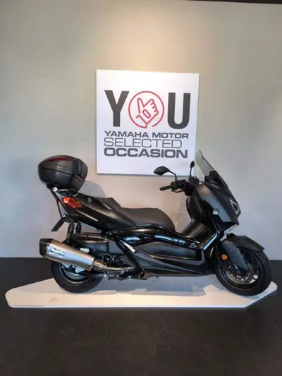Yamaha X-Max 400 Tech Max (2020) usata