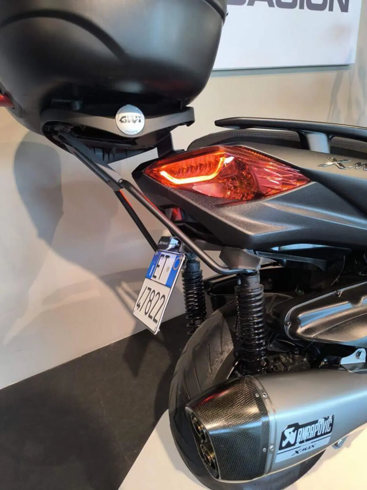 Yamaha X-Max 400 Tech Max (2020) (4)