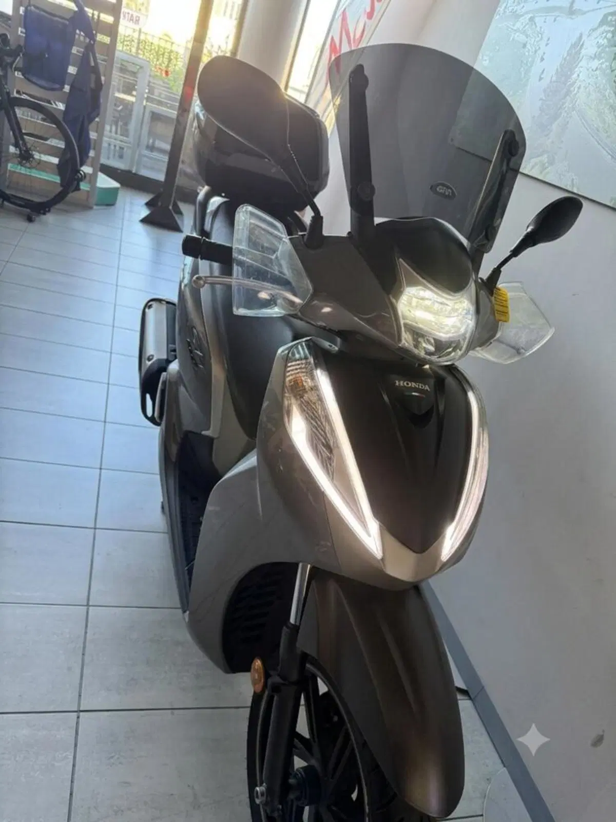 Honda SH 300 i ABS (2016 - 20) (5)