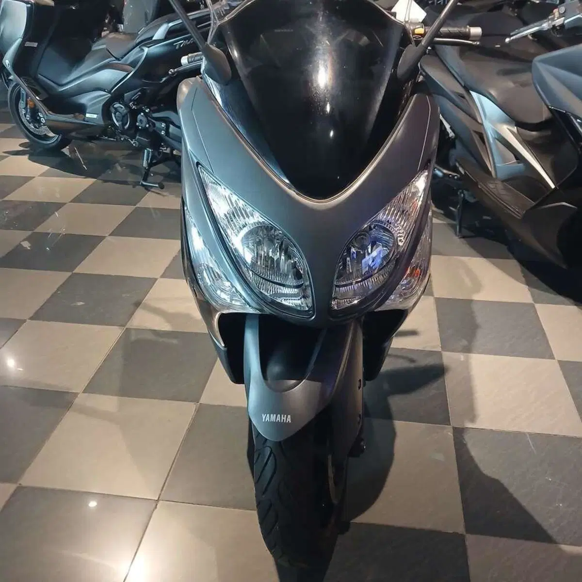 Yamaha T-Max 500 (2008 - 12) (2)