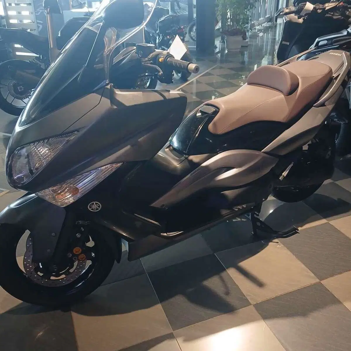 Yamaha T-Max 500 (2008 - 12) (3)