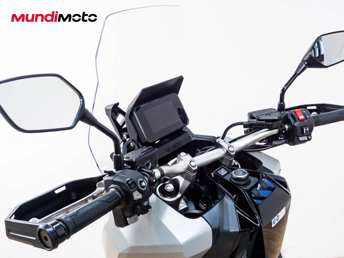 Honda X-ADV 750 Gravel (2025 - 26) (11)