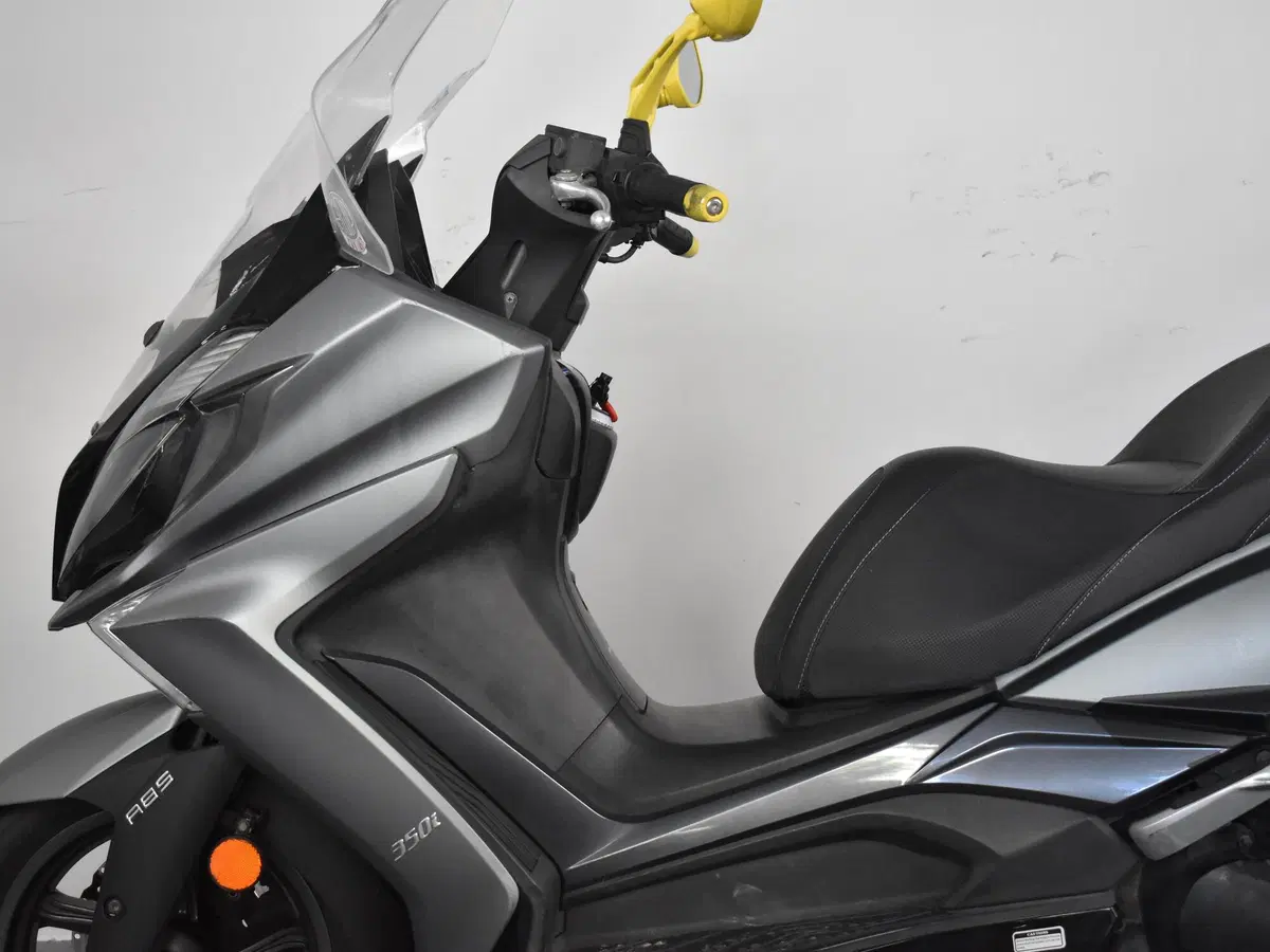 Kymco Downtown 350i ABS (2016 - 20) (13)