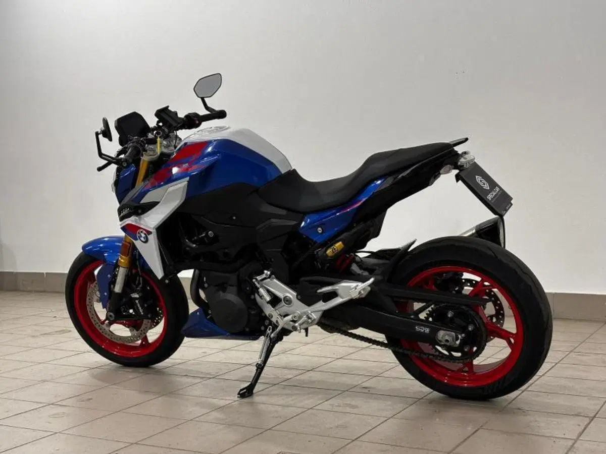 Bmw F 900 R (2025 - 27) (3)