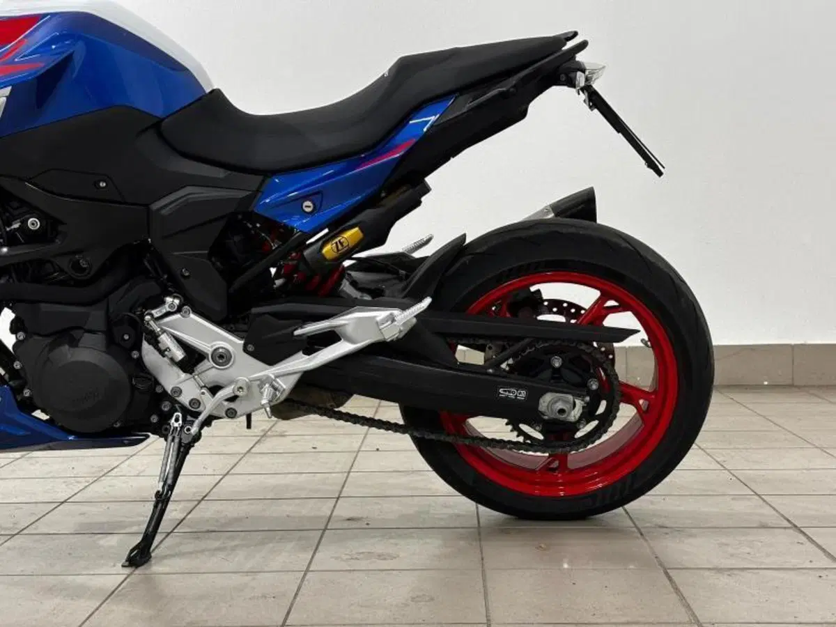 Bmw F 900 R (2025 - 27) (9)