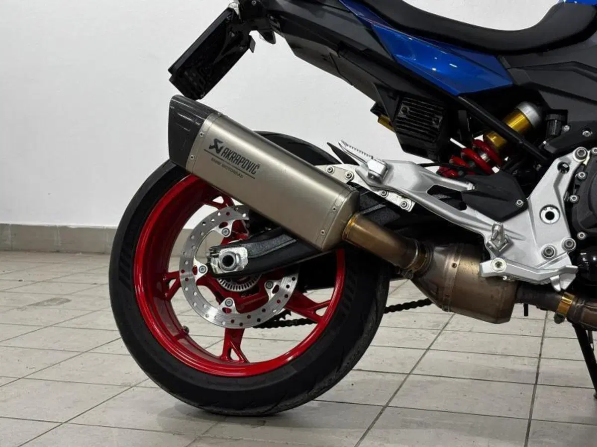 Bmw F 900 R (2025 - 27) (10)